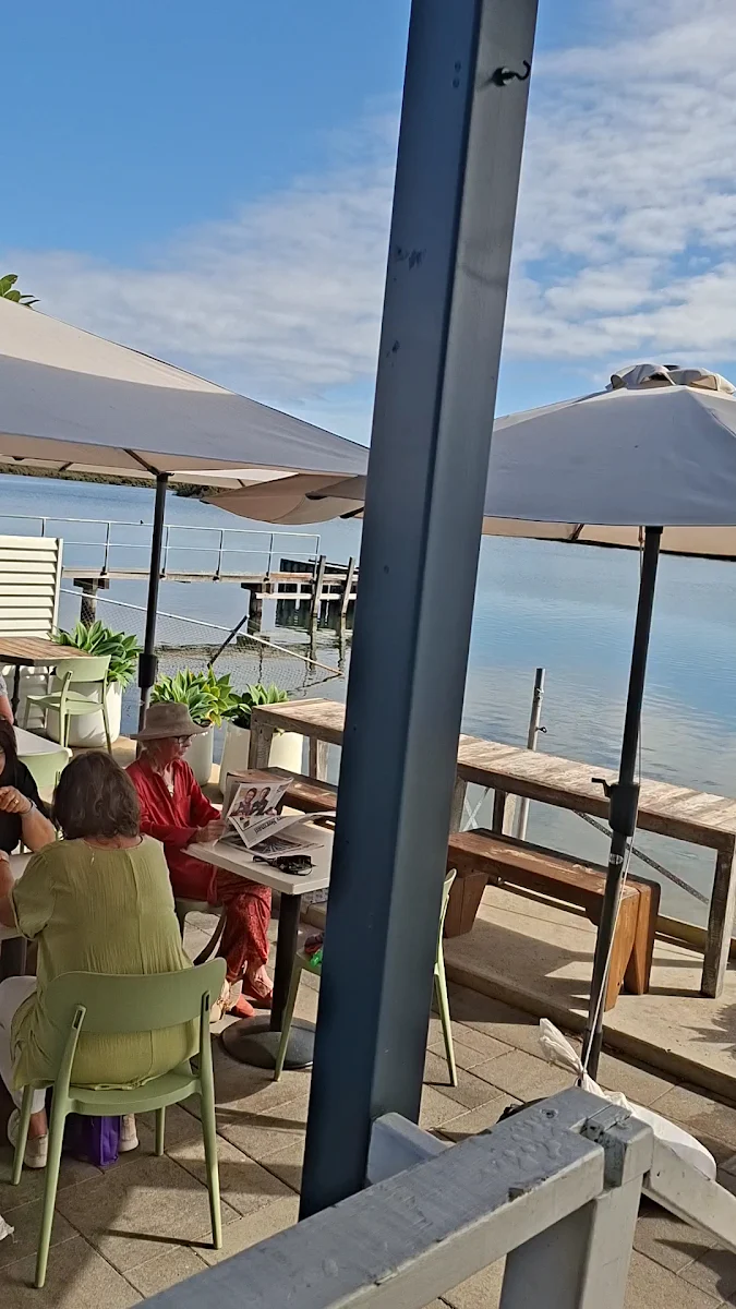 Vibe, The Happy Wife