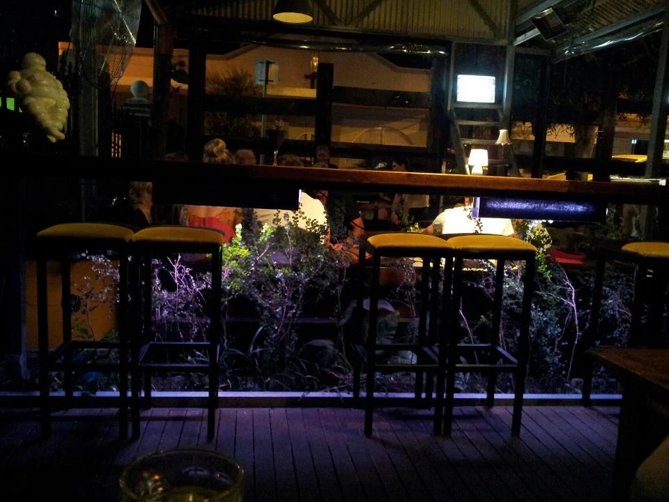 Vibe, Kitsch Bar Asia