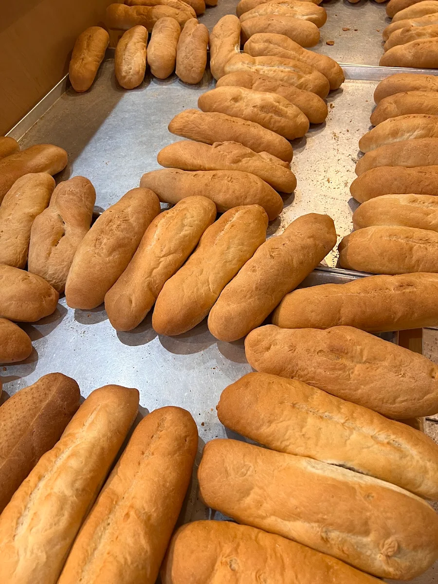 Food & drink, 3 Sisters Vietnamese Subs