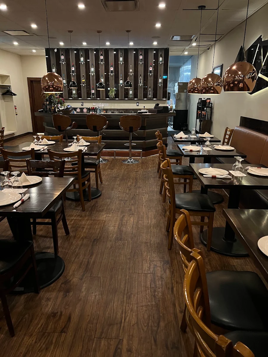 Vibe, Caraway Grill - Regina Downtown