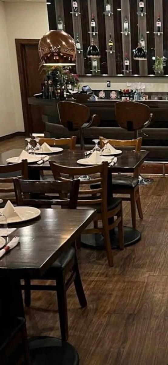 Vibe, Caraway Grill - Regina Downtown