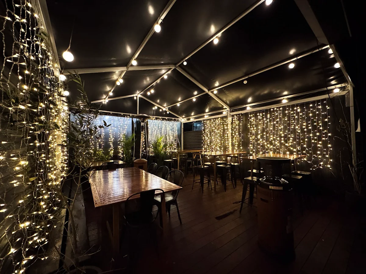 Vibe, Places Bar & Tapas