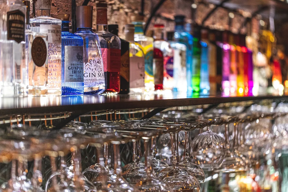 Vibe, Places Bar & Tapas