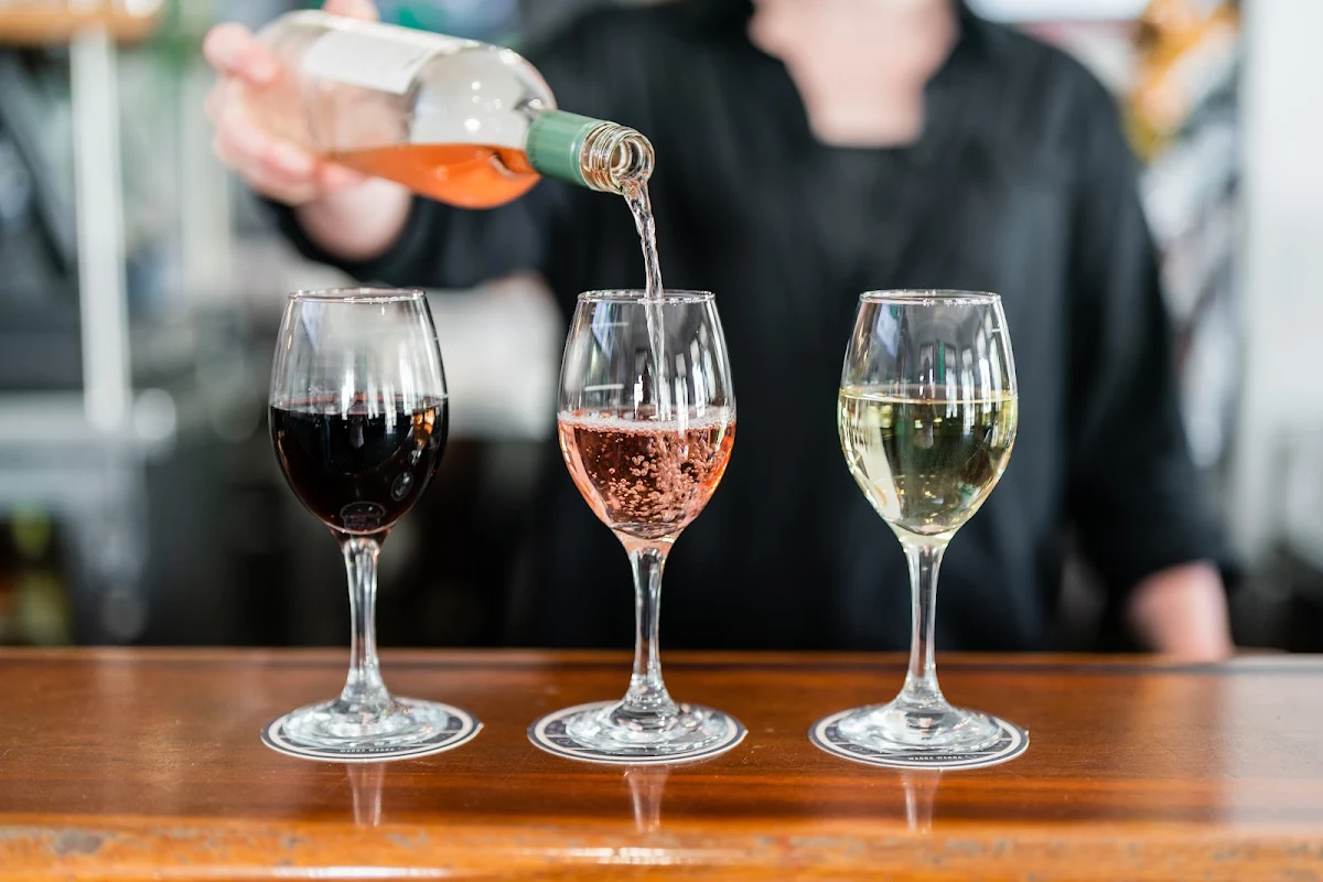 Food & drink, Riverina Hotel