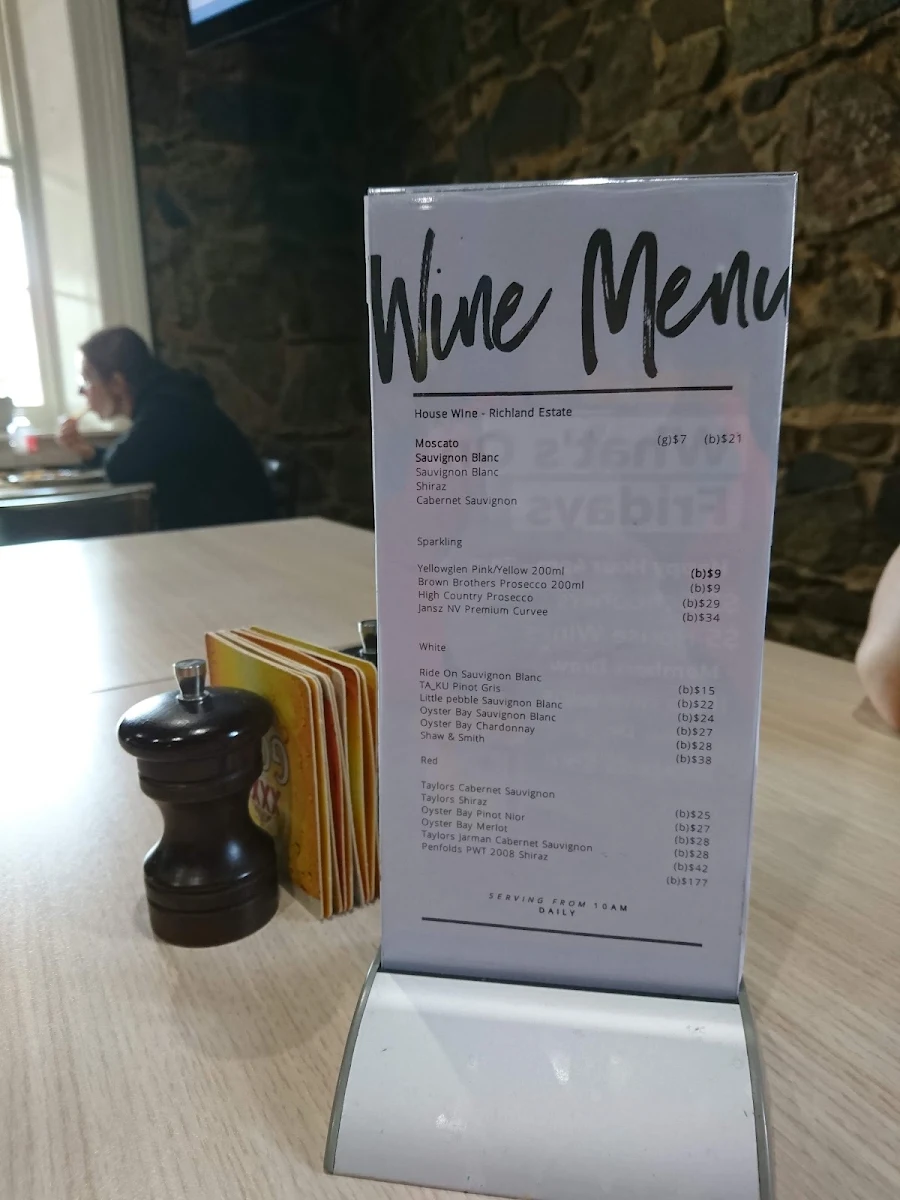 Menu, Riverina Hotel
