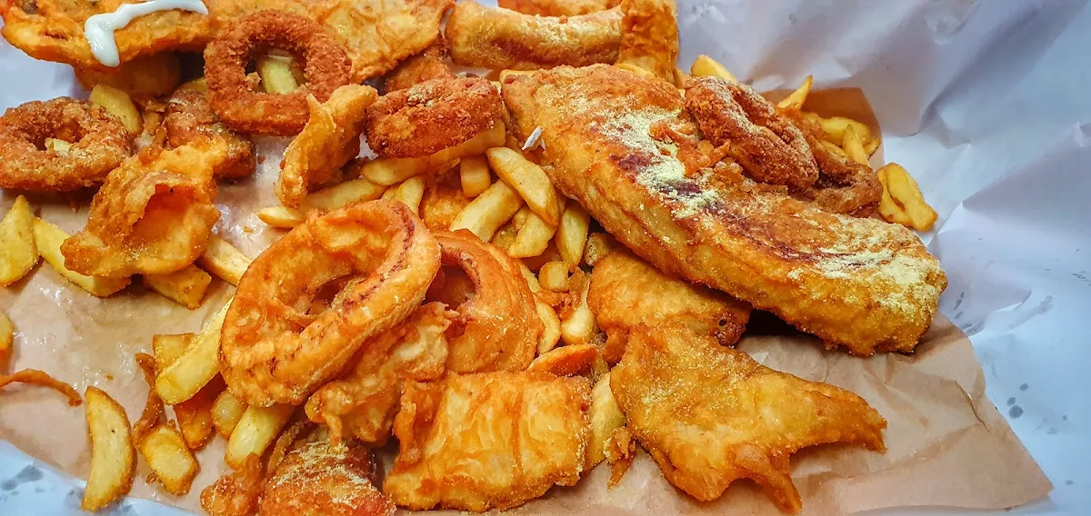 Food & drink, CJ's Fish & Chippery