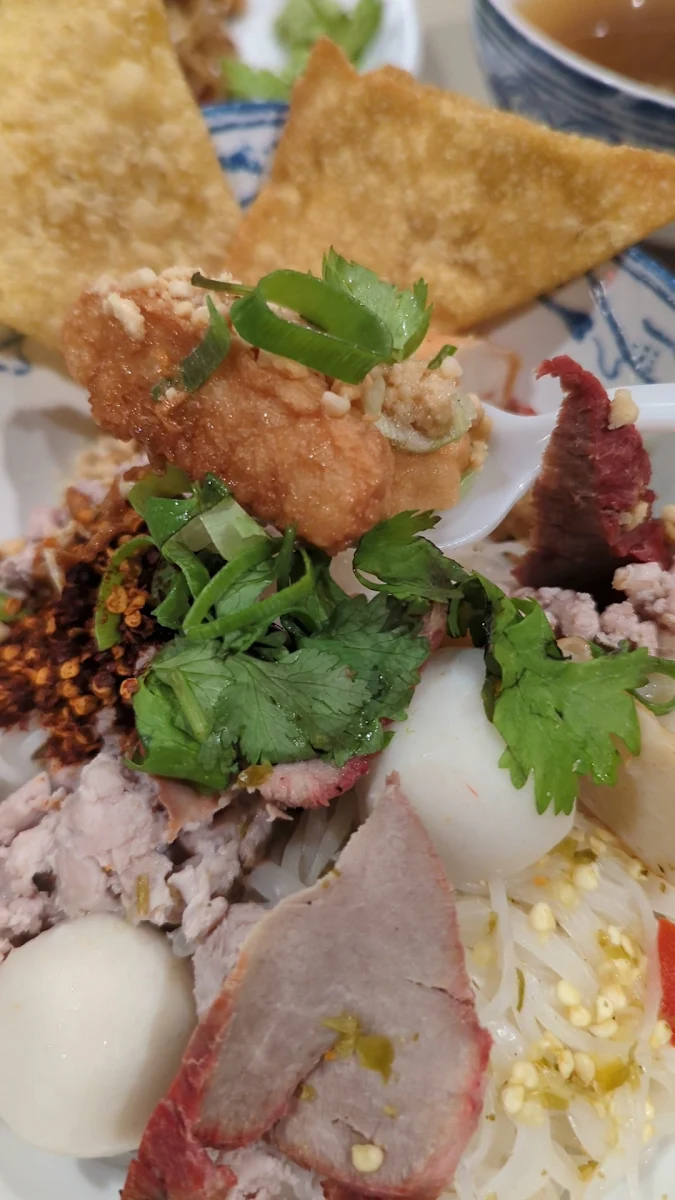 Food & drink, Chat Thai - The Galeries