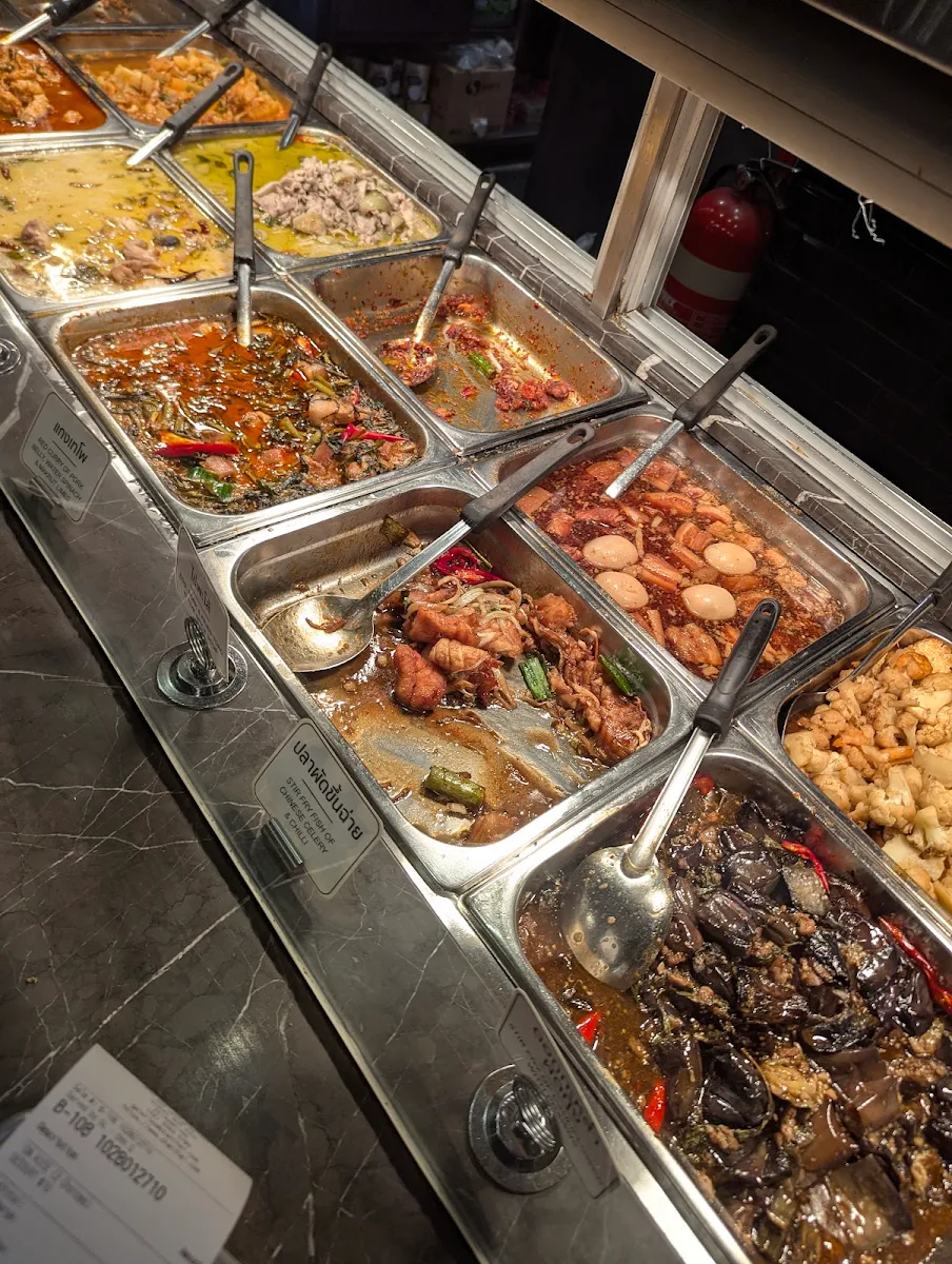 Food & drink, Chat Thai - The Galeries