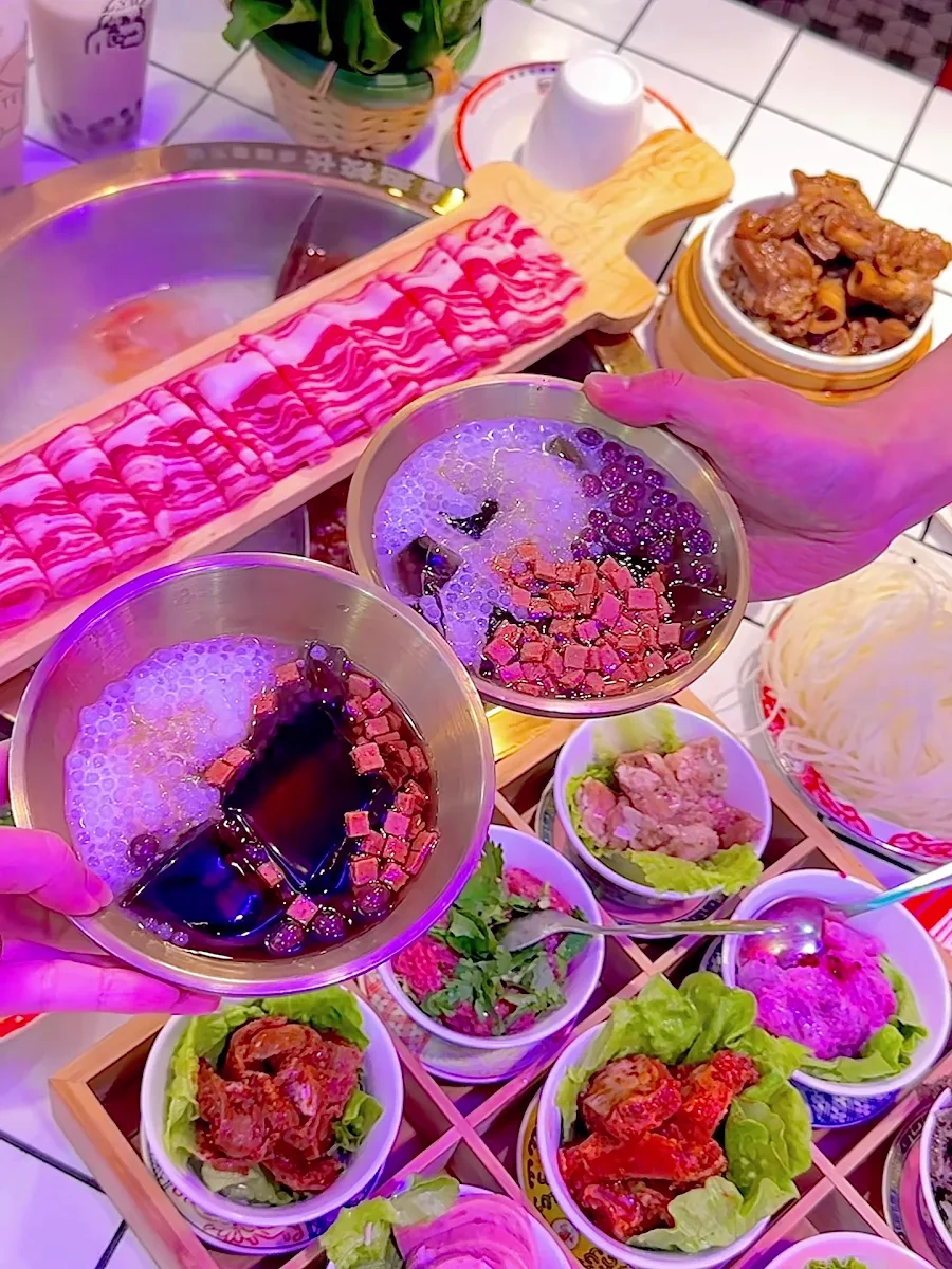 Food & drink, 赵校长卤味老火锅