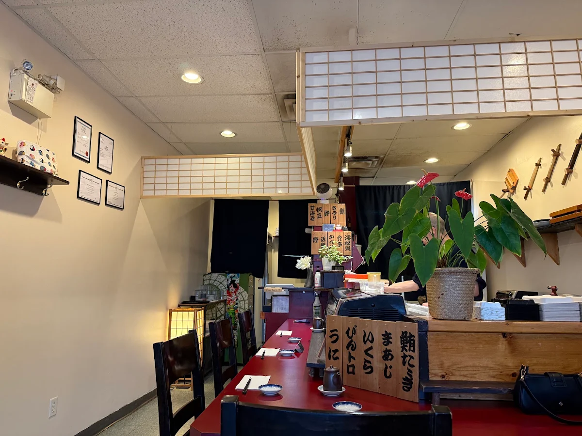 Vibe, Yoshida Sushi