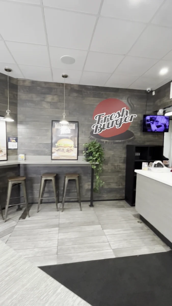 Vibe, Fresh Burger Yonge Street