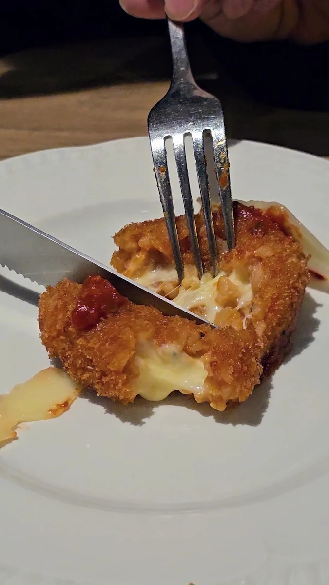 Food & drink, La Vallee Cafe/Restaurant Essendon