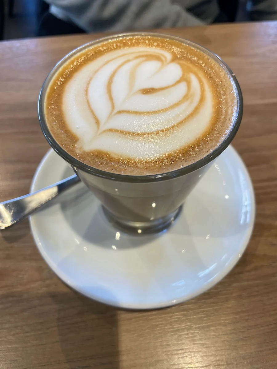 Food & drink, La Vallee Cafe/Restaurant Essendon