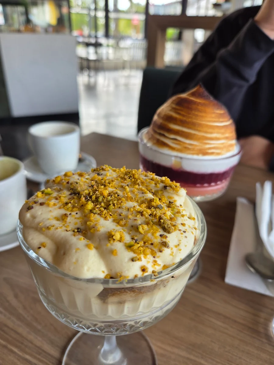 Food & drink, La Vallee Cafe/Restaurant Essendon