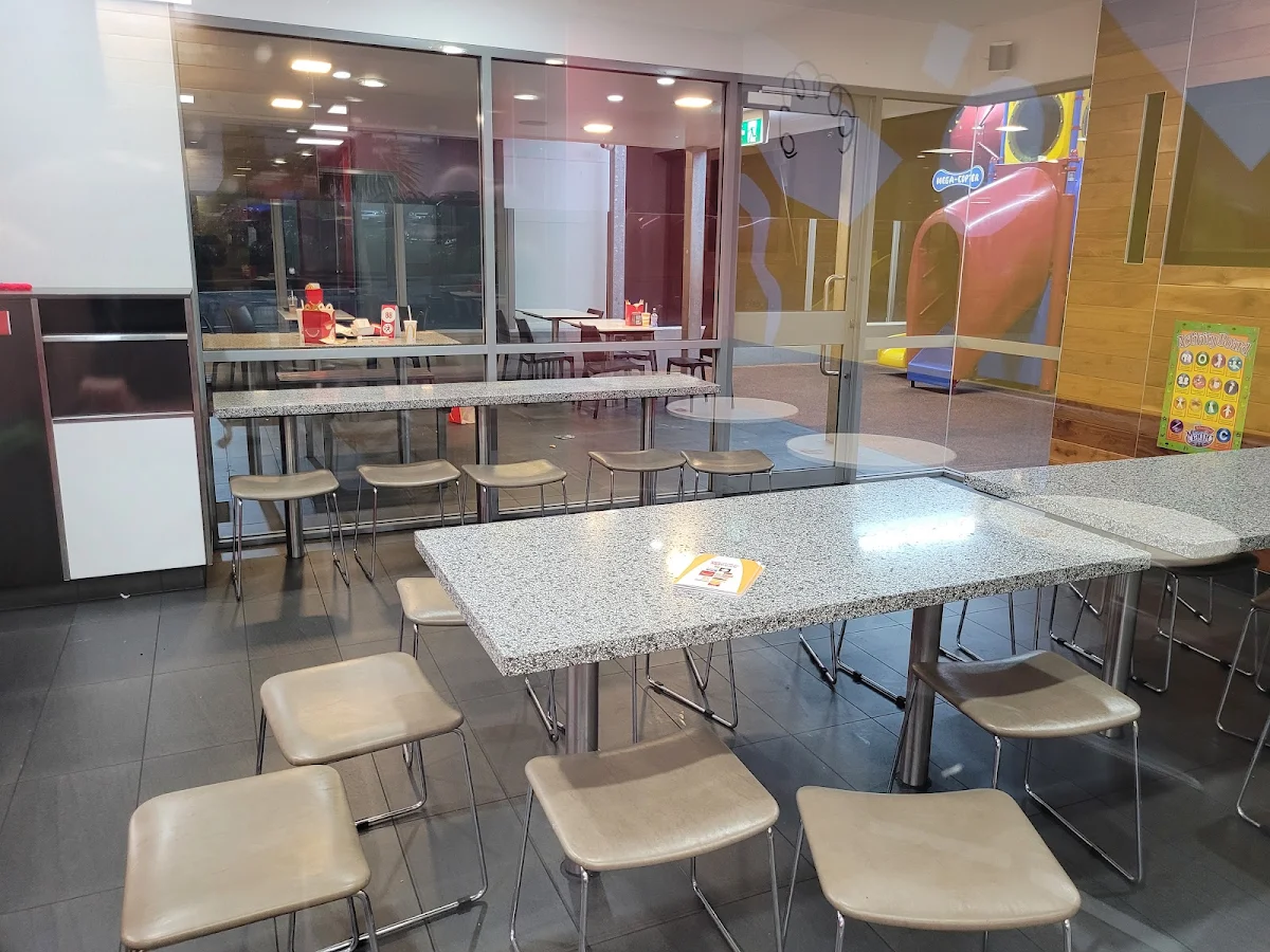 Vibe, McDonald's Rosny Park