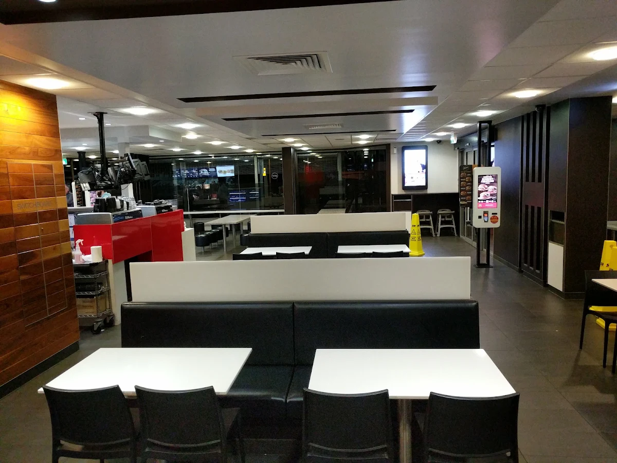 Vibe, McDonald's Rosny Park
