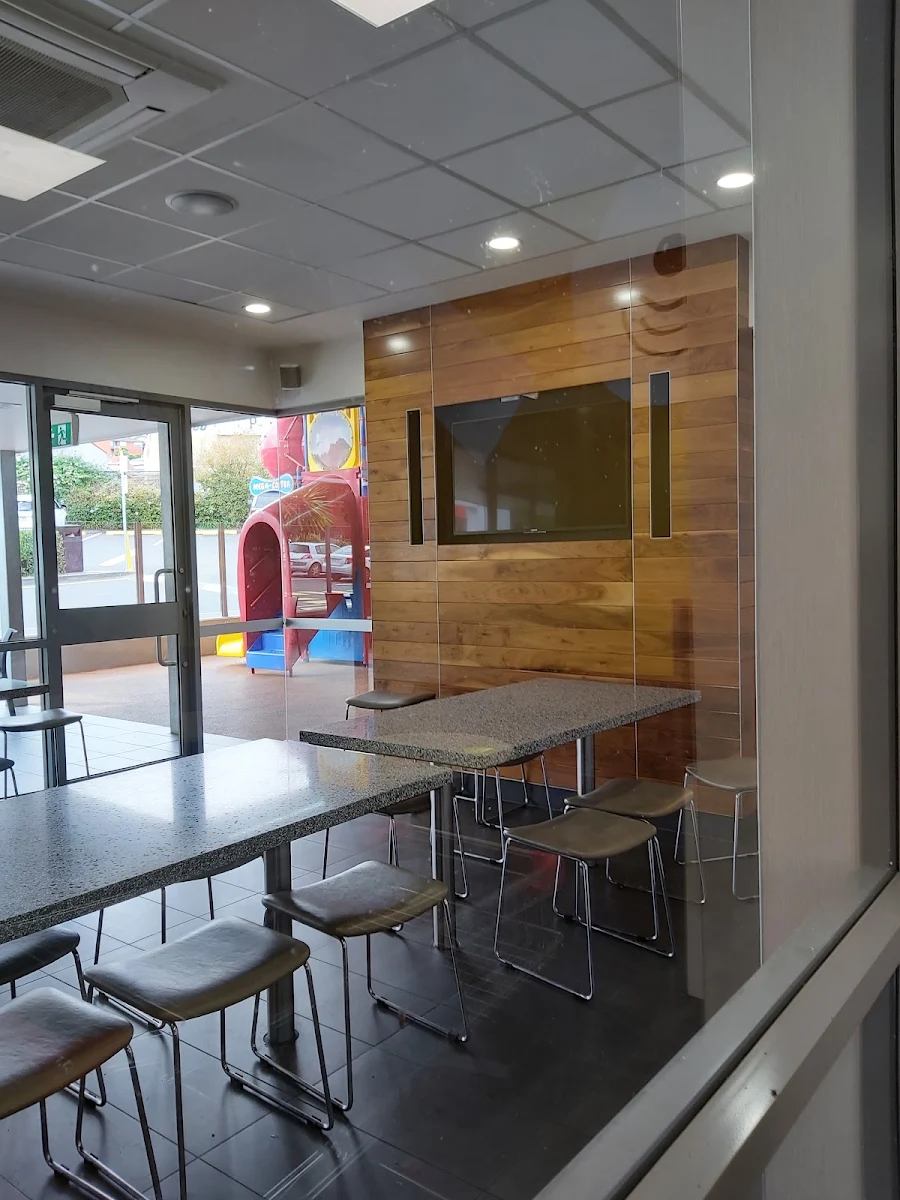 Vibe, McDonald's Rosny Park