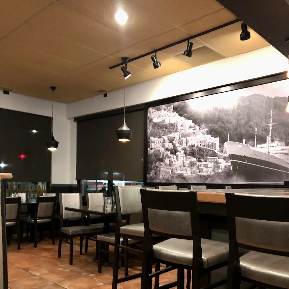 Vibe, Fratelli's Kitchen