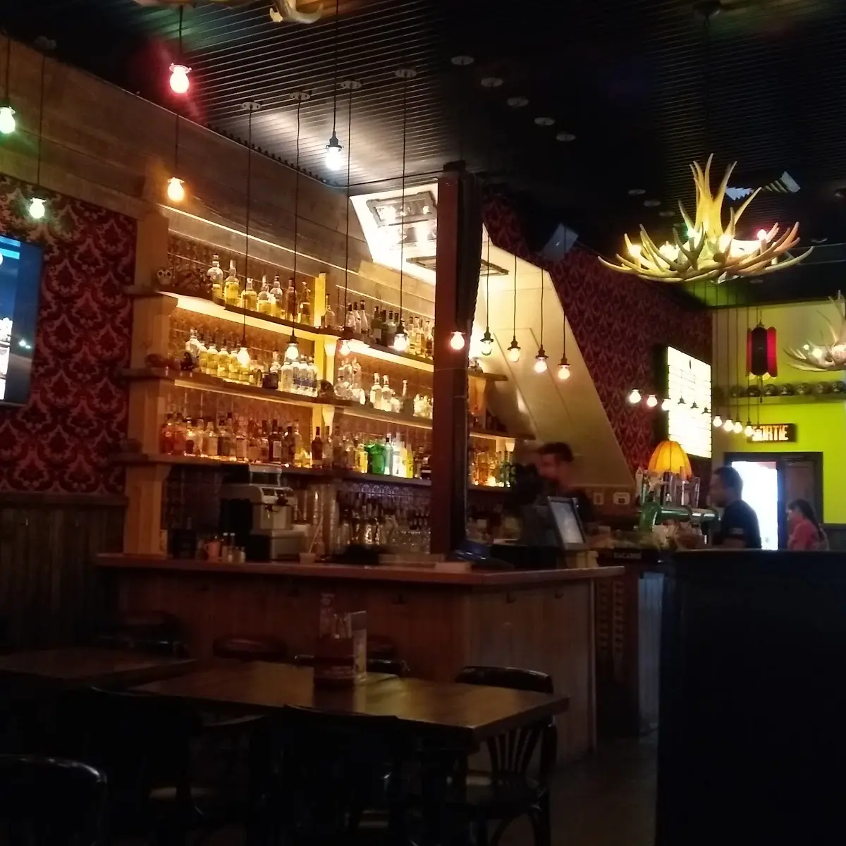 Vibe, Fratelli's Kitchen