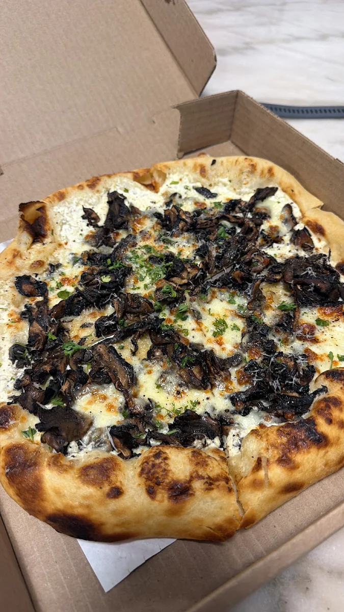 Food & drink, Pizza Nerds (Old Ottawa South)