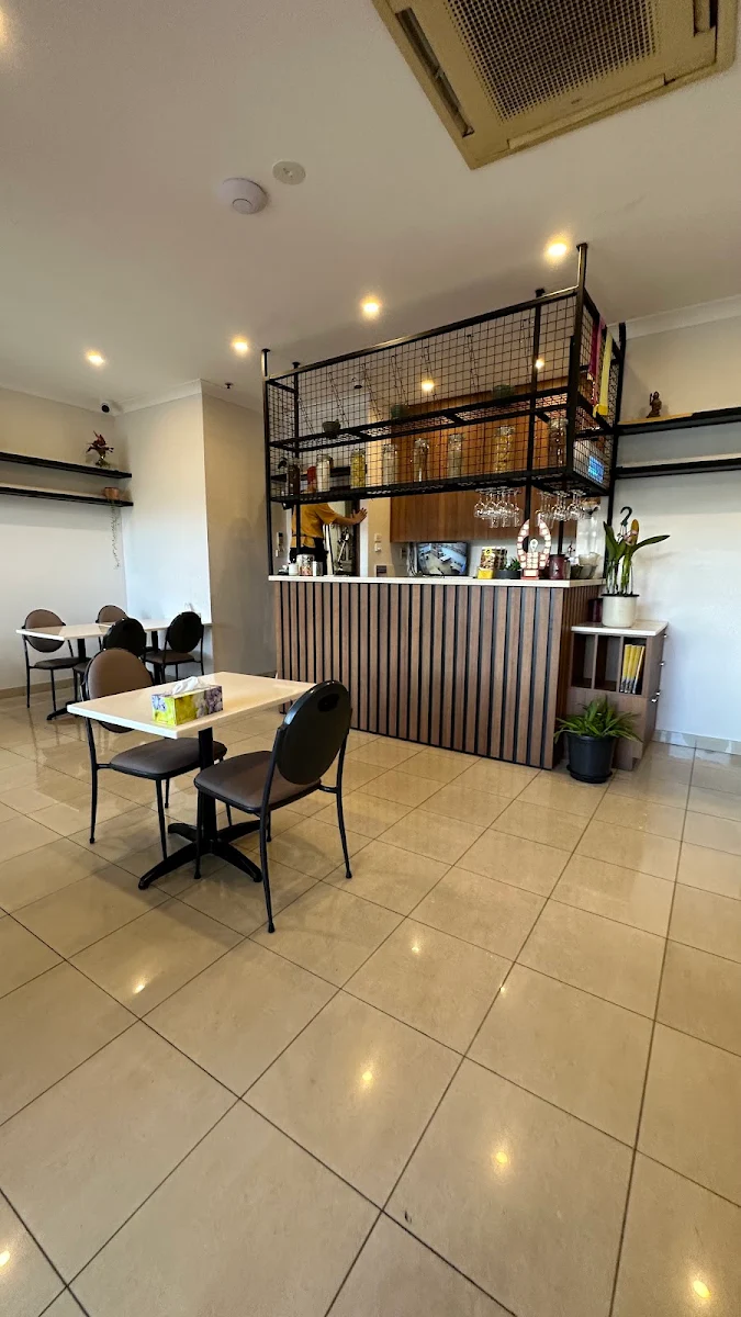 Vibe, Edensor Noodle House