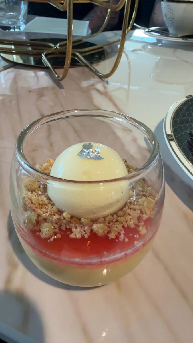Food & drink, High Tea at Pan Pacific Melbourne