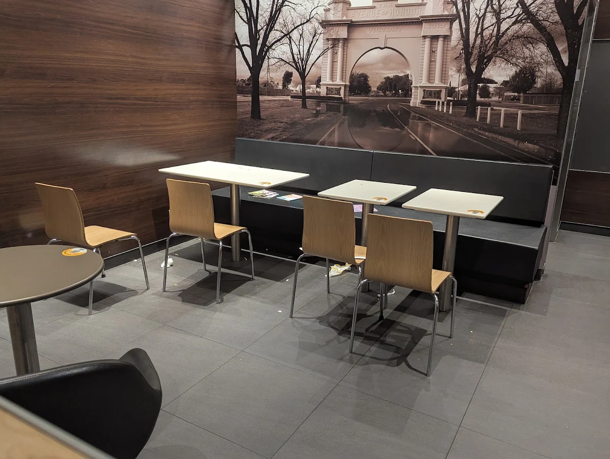 Vibe, McDonald's Lucas
