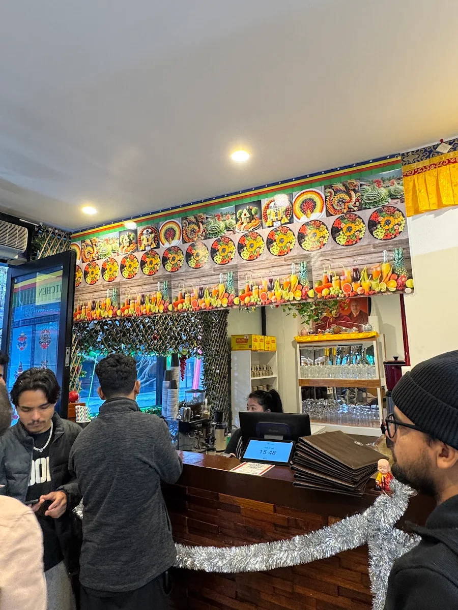 Vibe, Tibet Momo Kitchen Byo