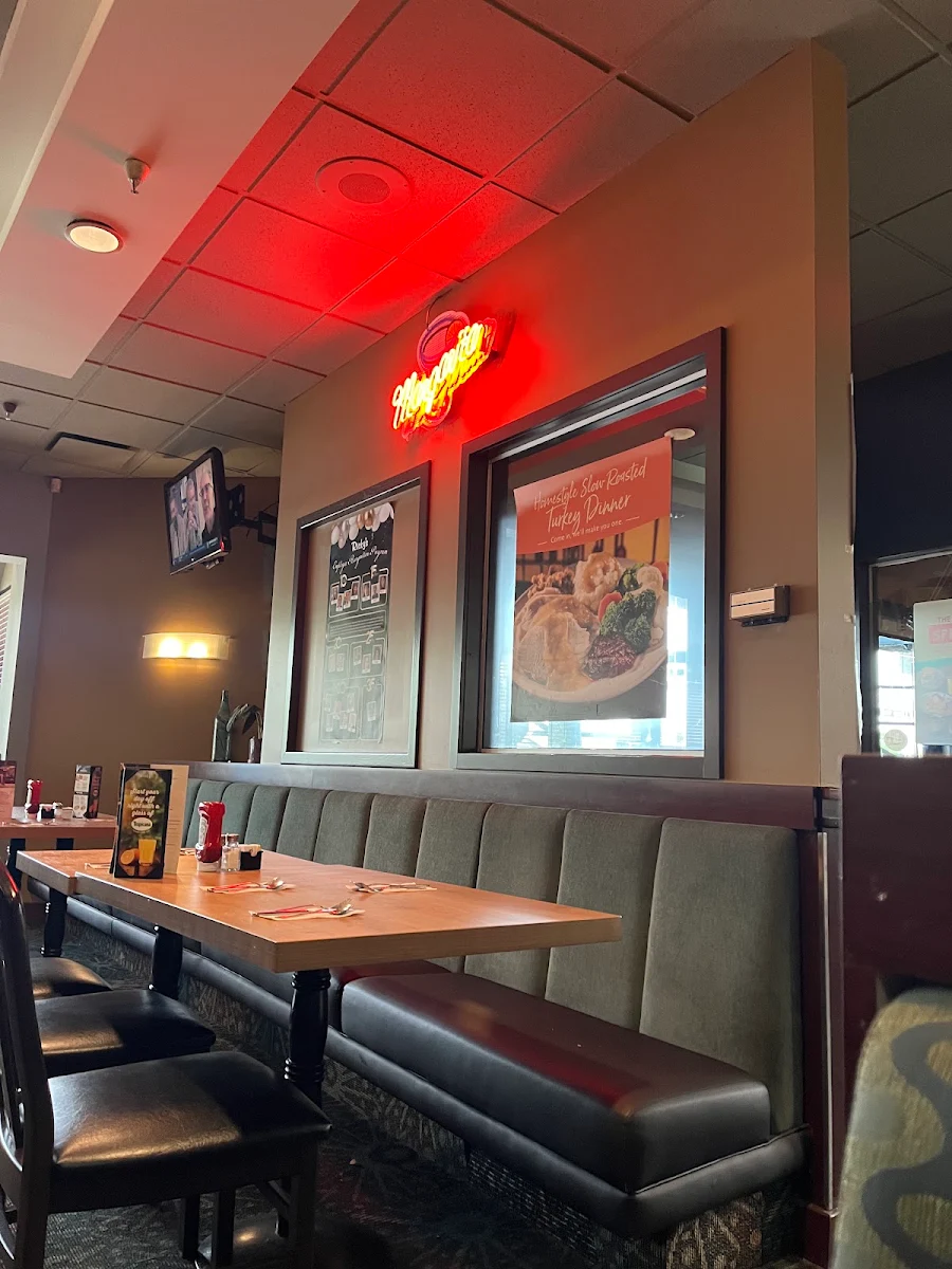Vibe, Rickys All Day Grill -Scottsdale Center