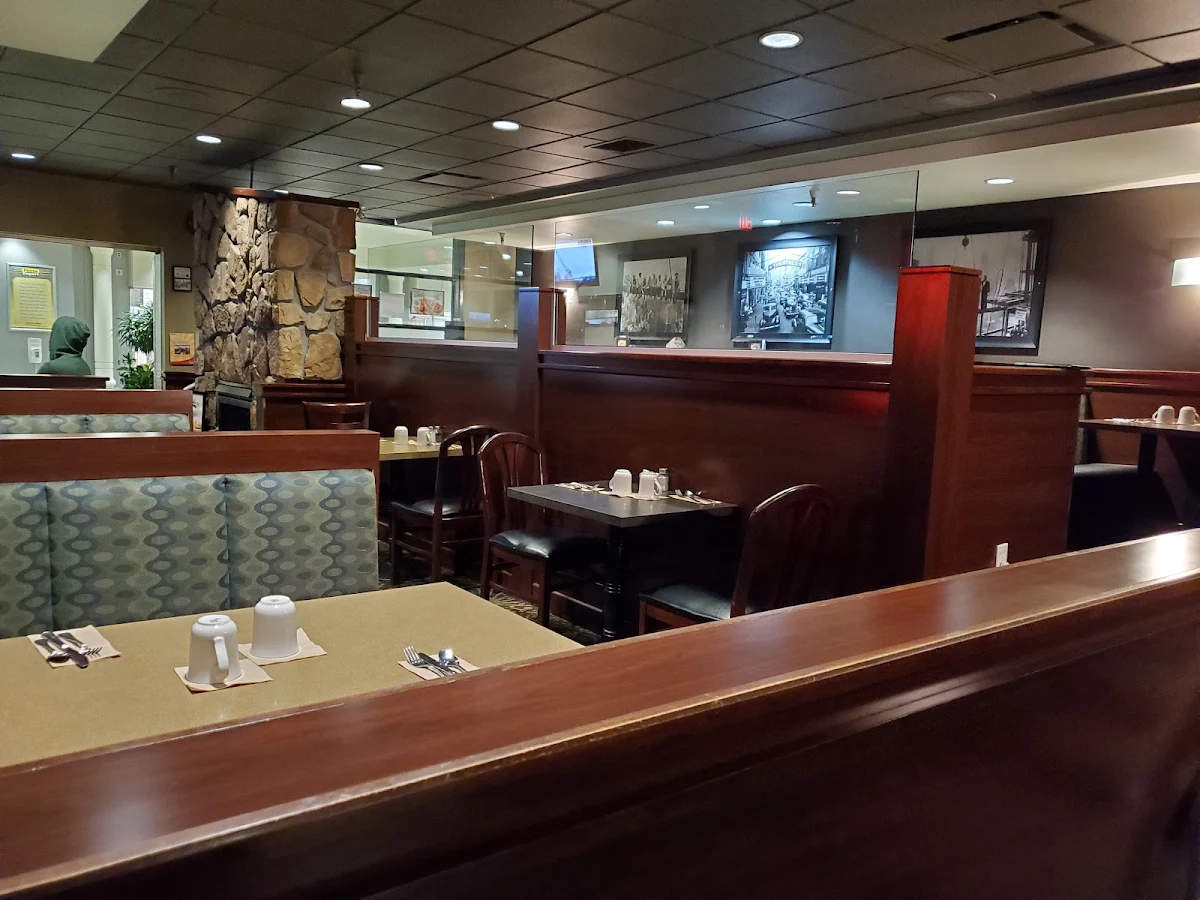Vibe, Rickys All Day Grill -Scottsdale Center