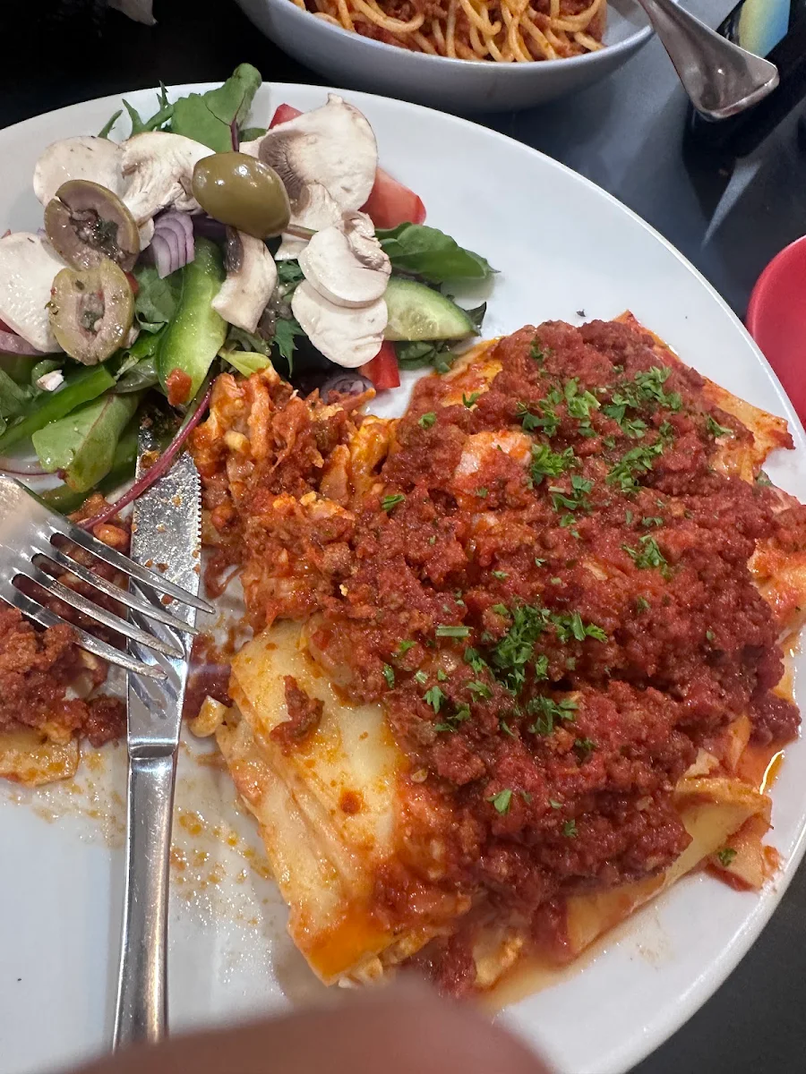 Food & drink, Town & Country Pizza and Pasta Delacombe