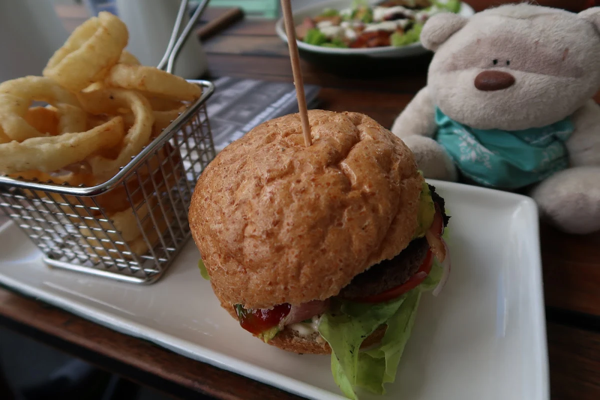 Food & drink, Burger Urge (DFO Brisbane Airport)