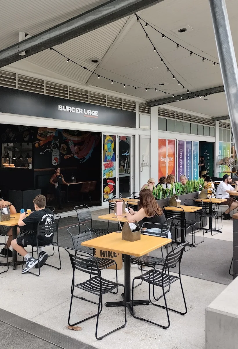 Vibe, Burger Urge (DFO Brisbane Airport)