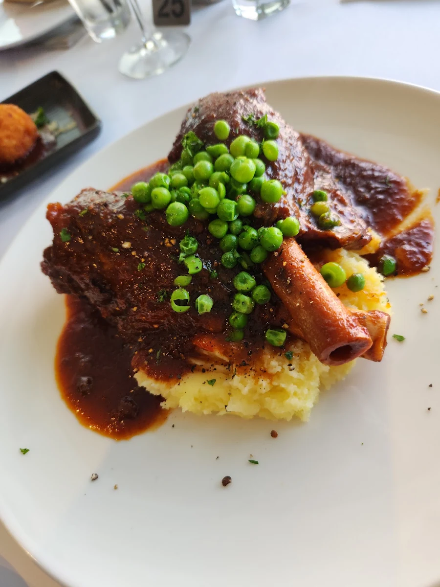 Food & drink, Luigi's Restaurant