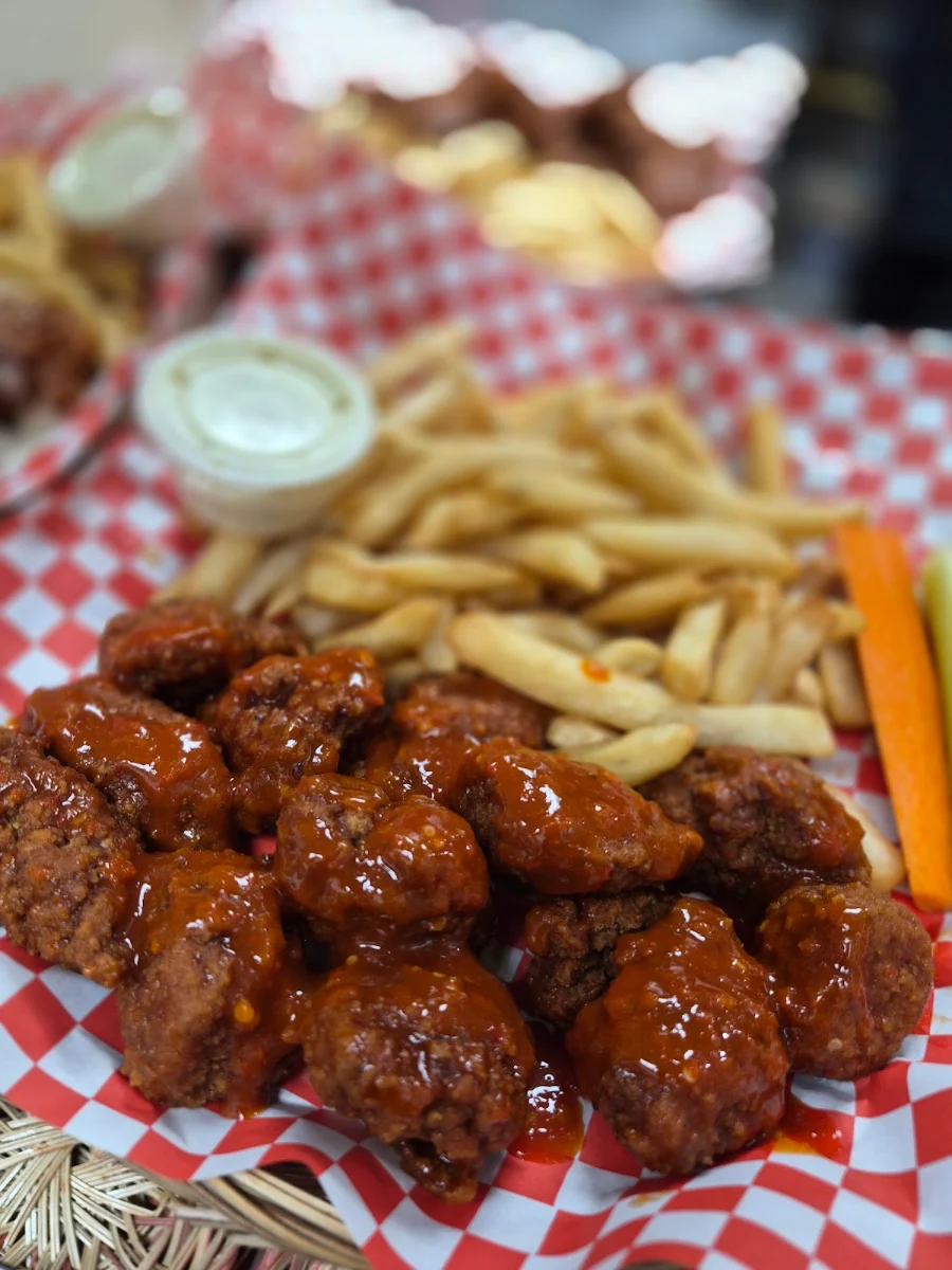 Food & drink, Wing House Plattsville