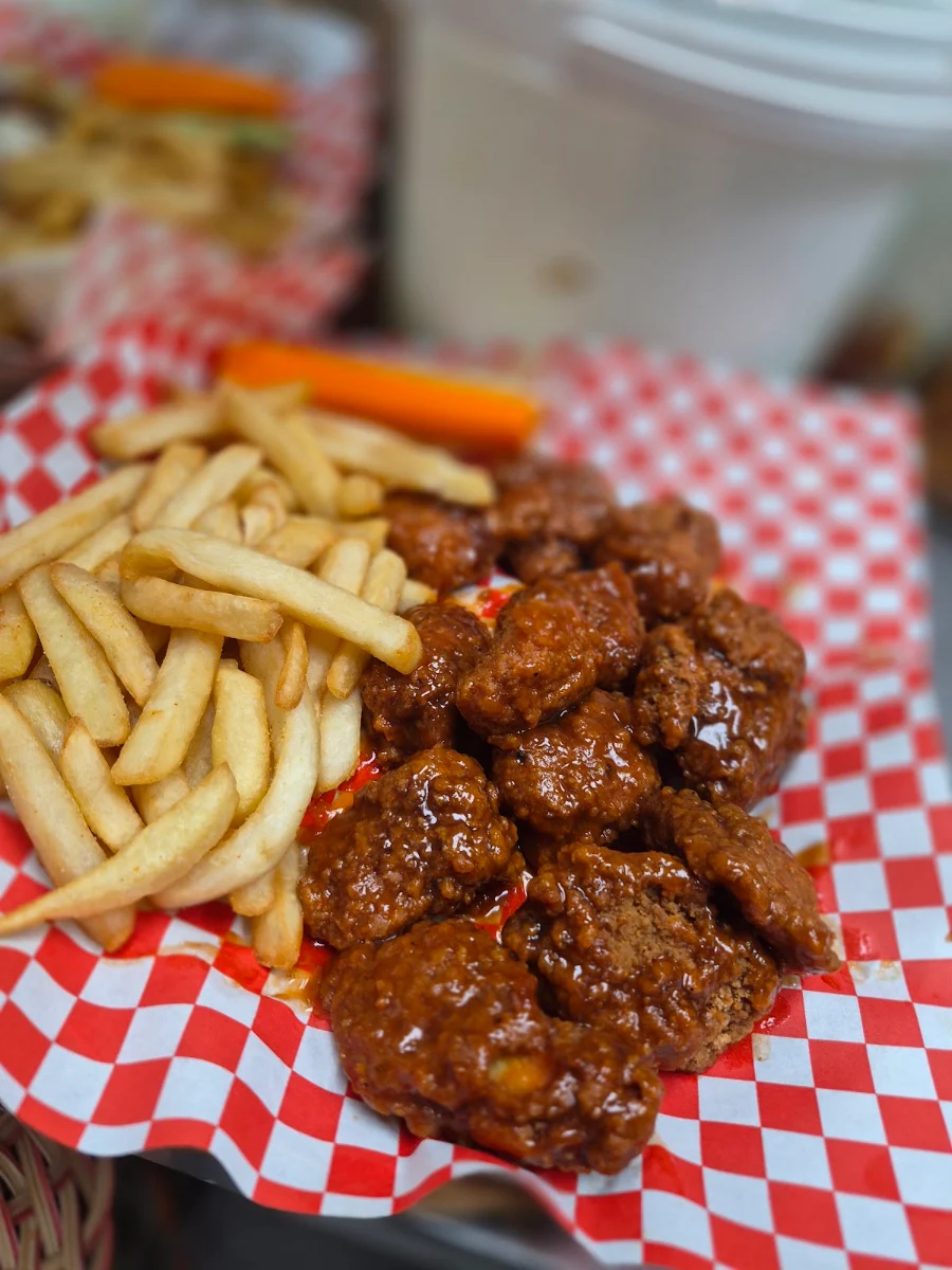 Food & drink, Wing House Plattsville