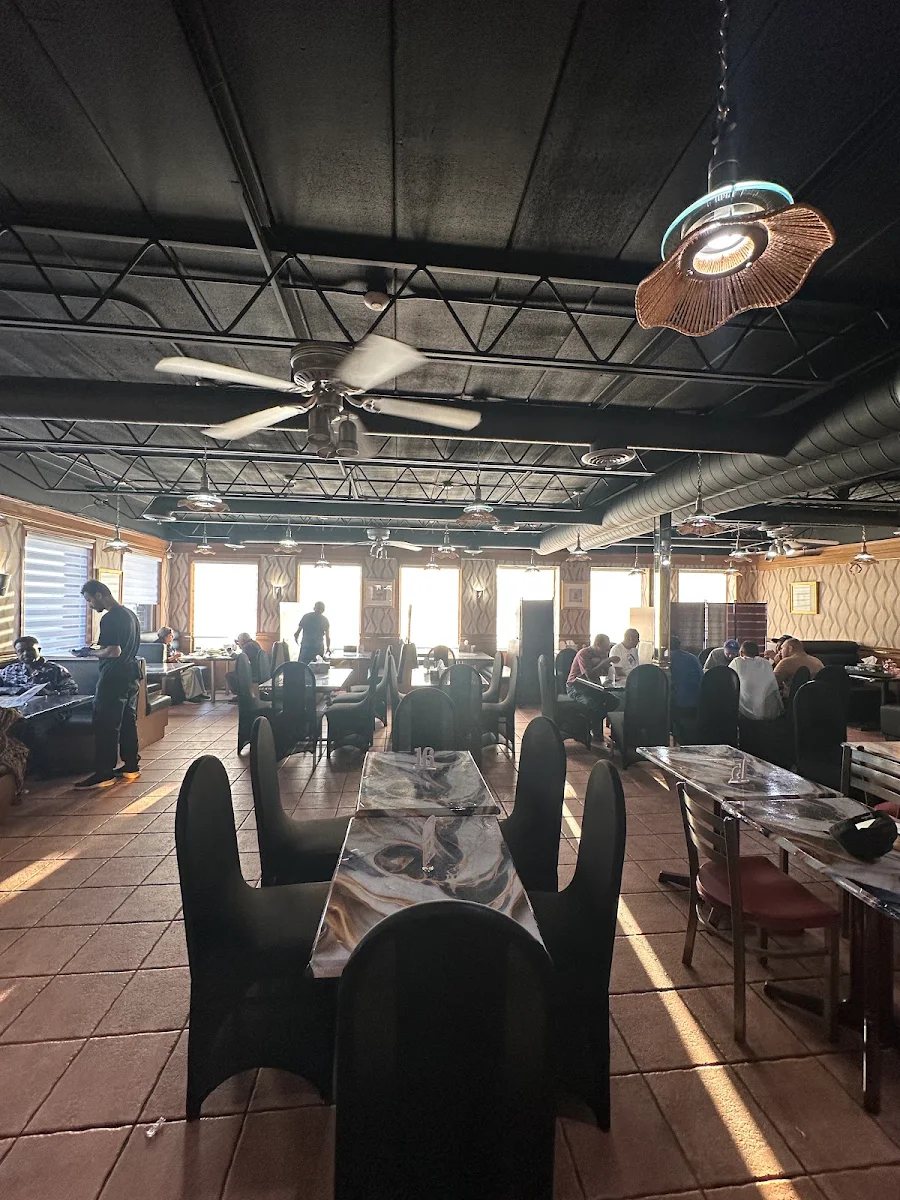 Vibe, Saba Palace