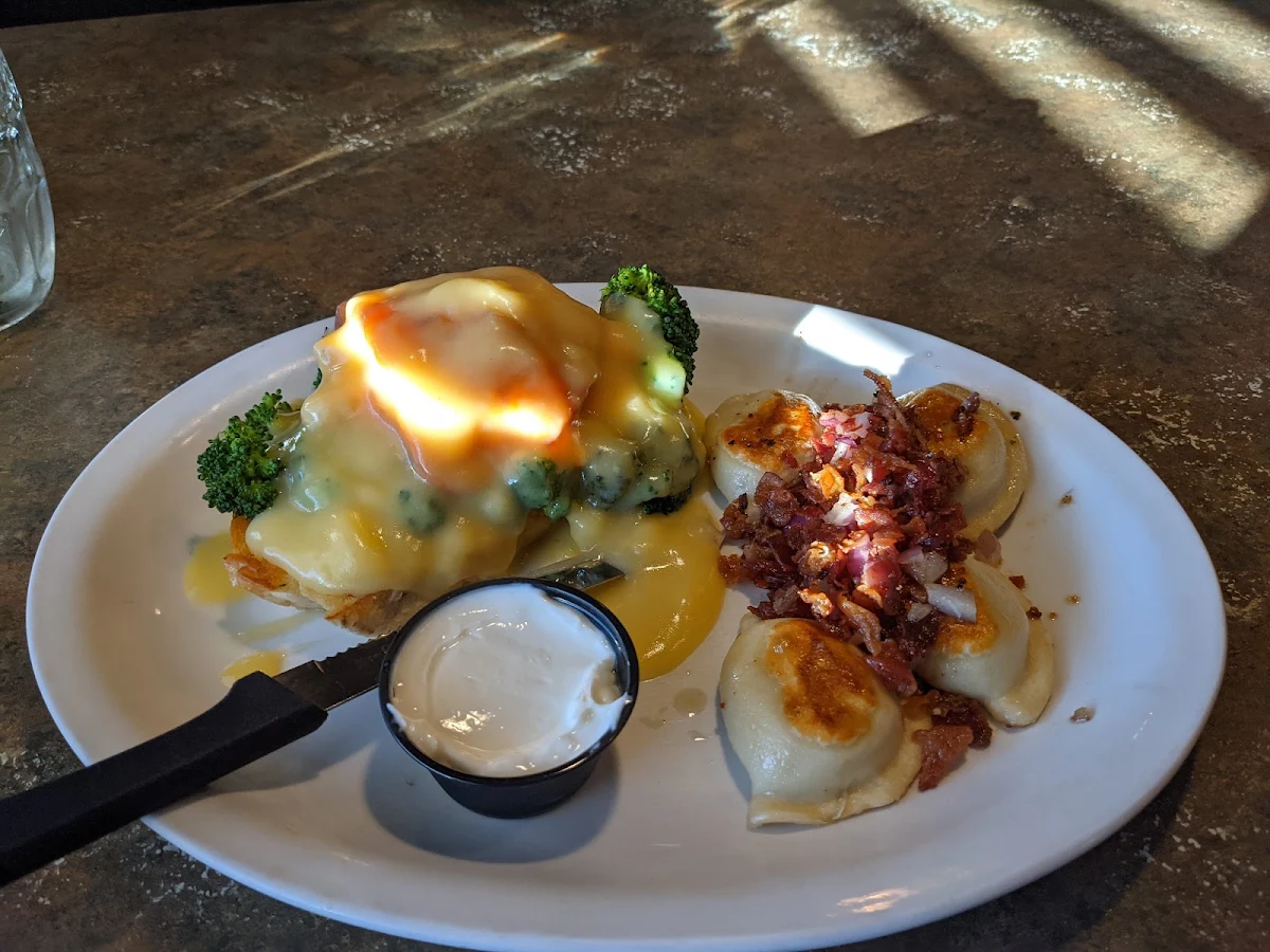 Food & drink, Wells Gray Inn