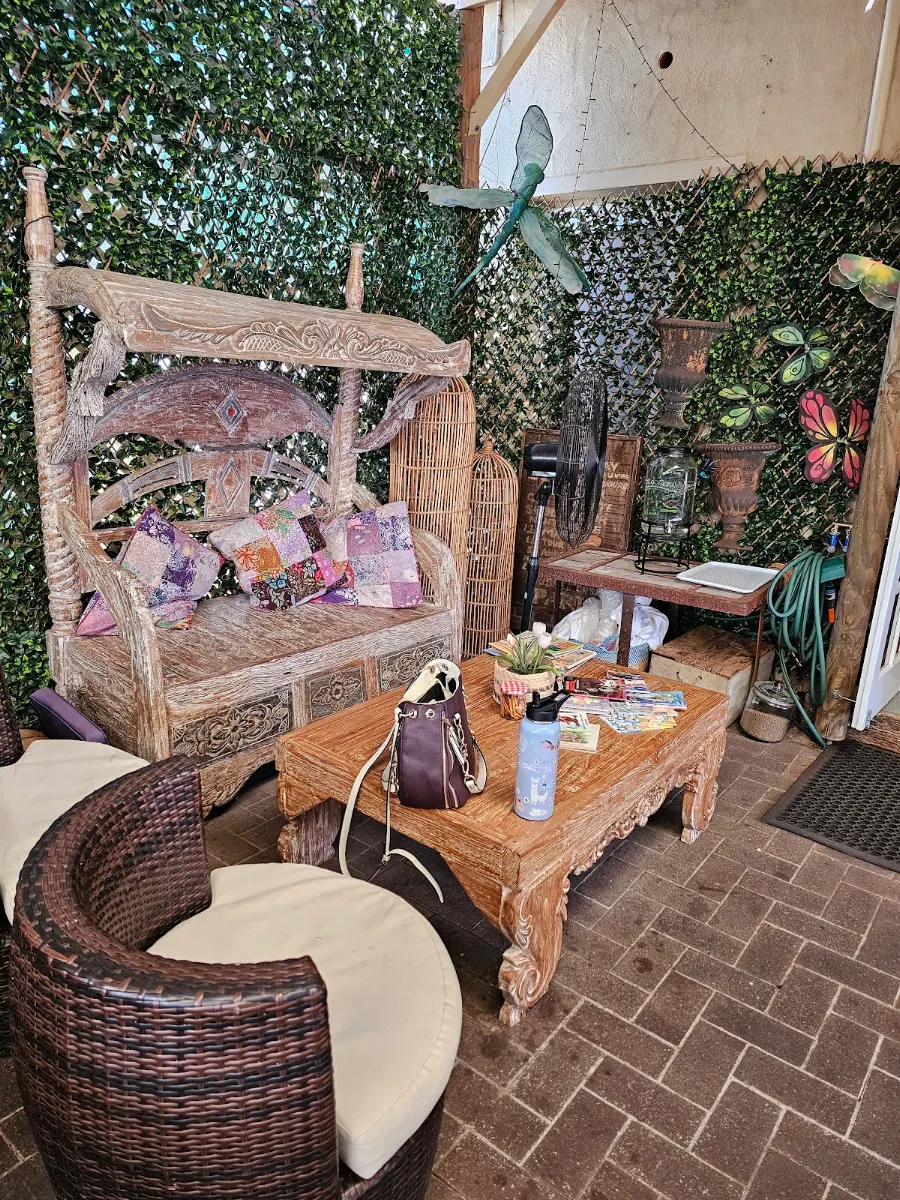 Vibe, Chatterbox Cafe Williams