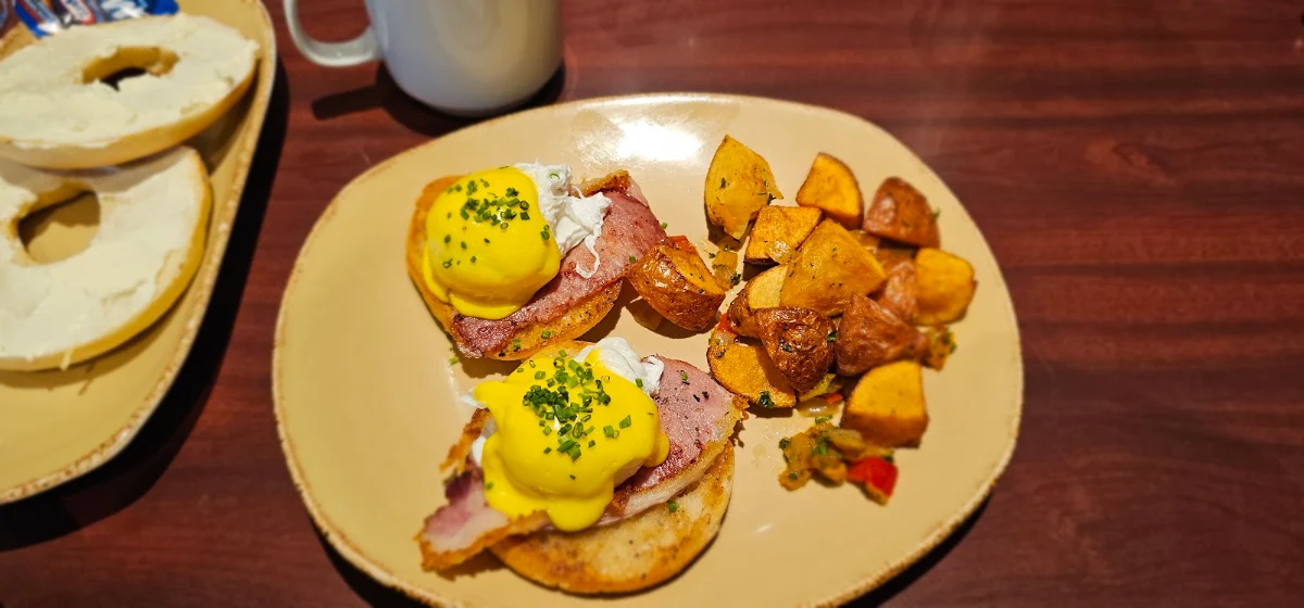 Food & drink, Blaze Bistro and Lounge