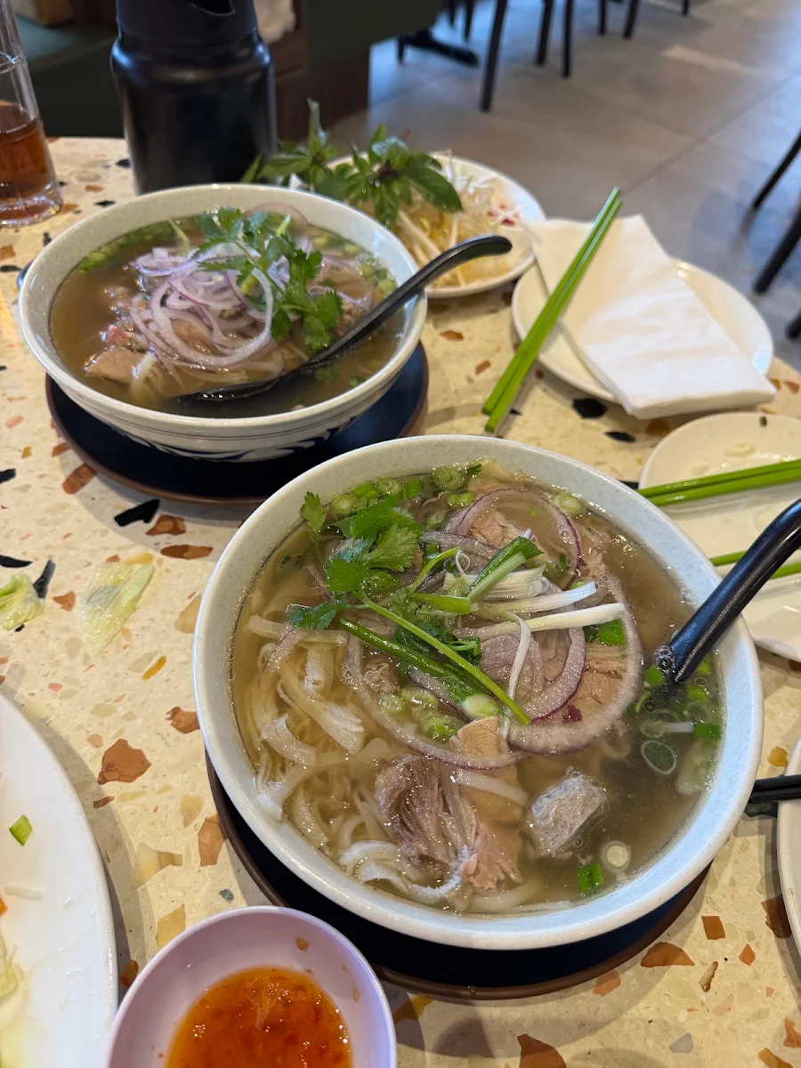 Food & drink, Saigon Star Restaurant