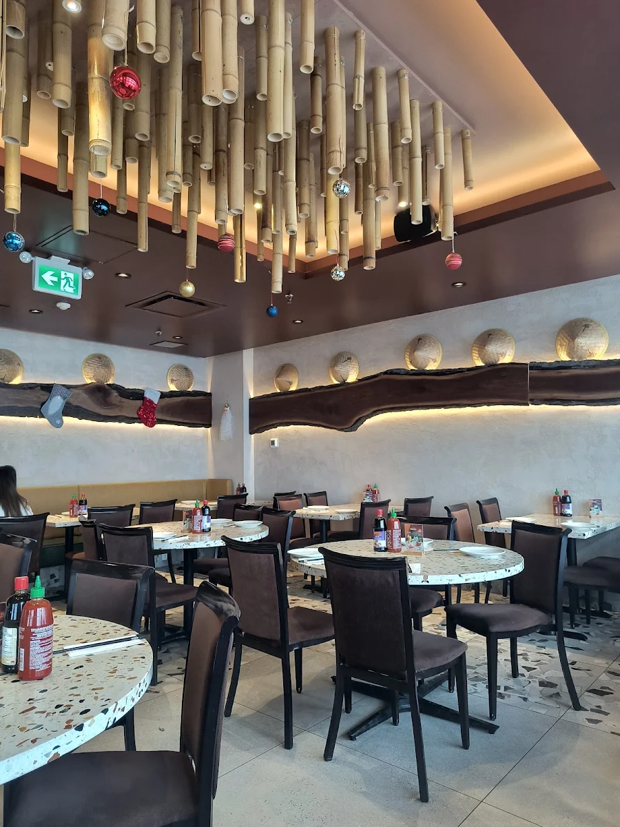 Vibe, Saigon Star Restaurant