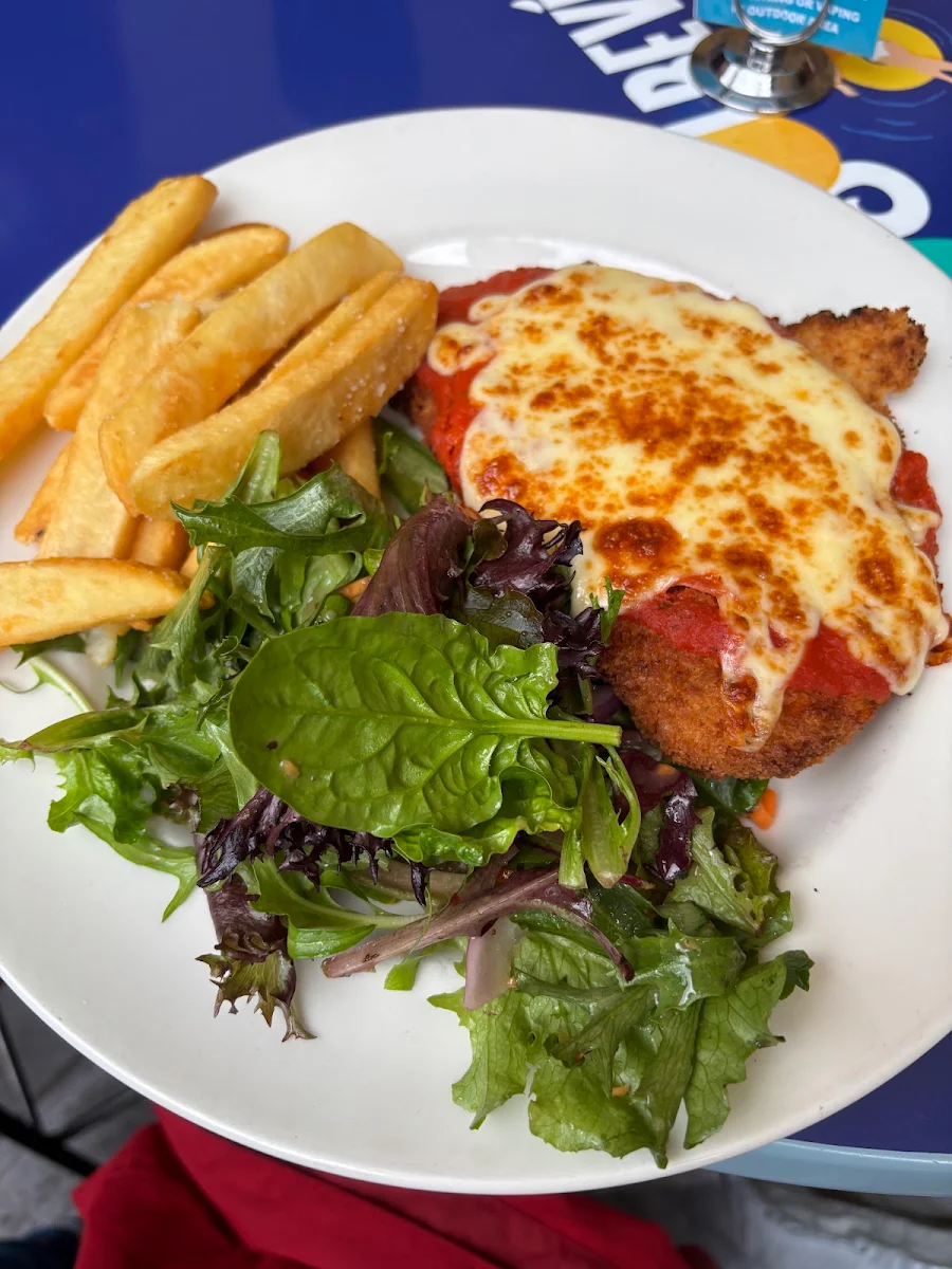 Food & drink, The Precinct Hotel