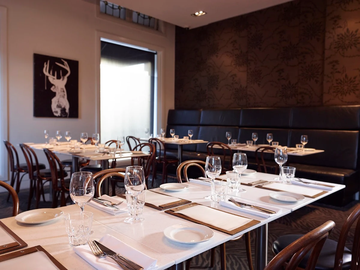 Vibe, The Precinct Hotel