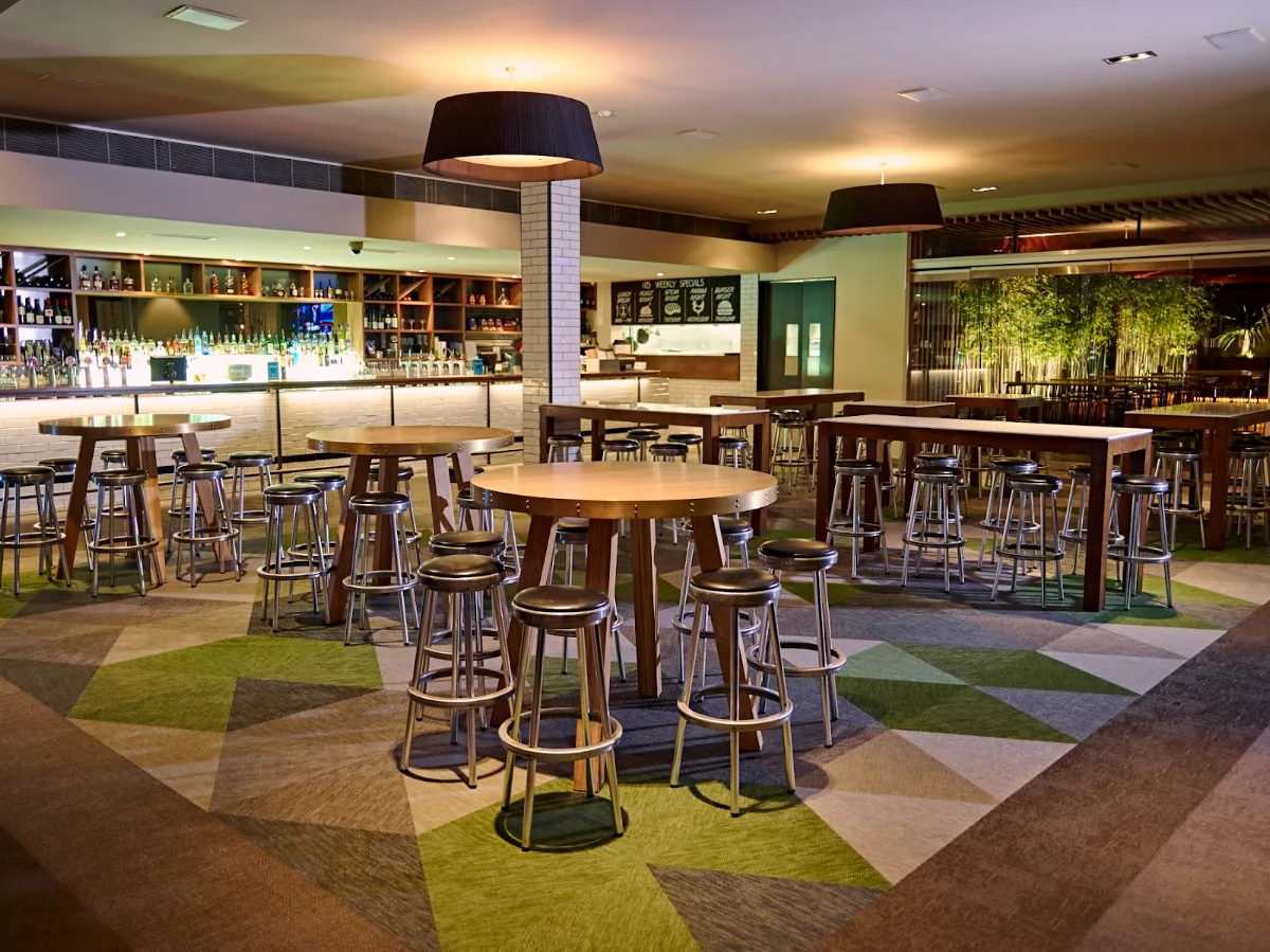 Vibe, The Precinct Hotel