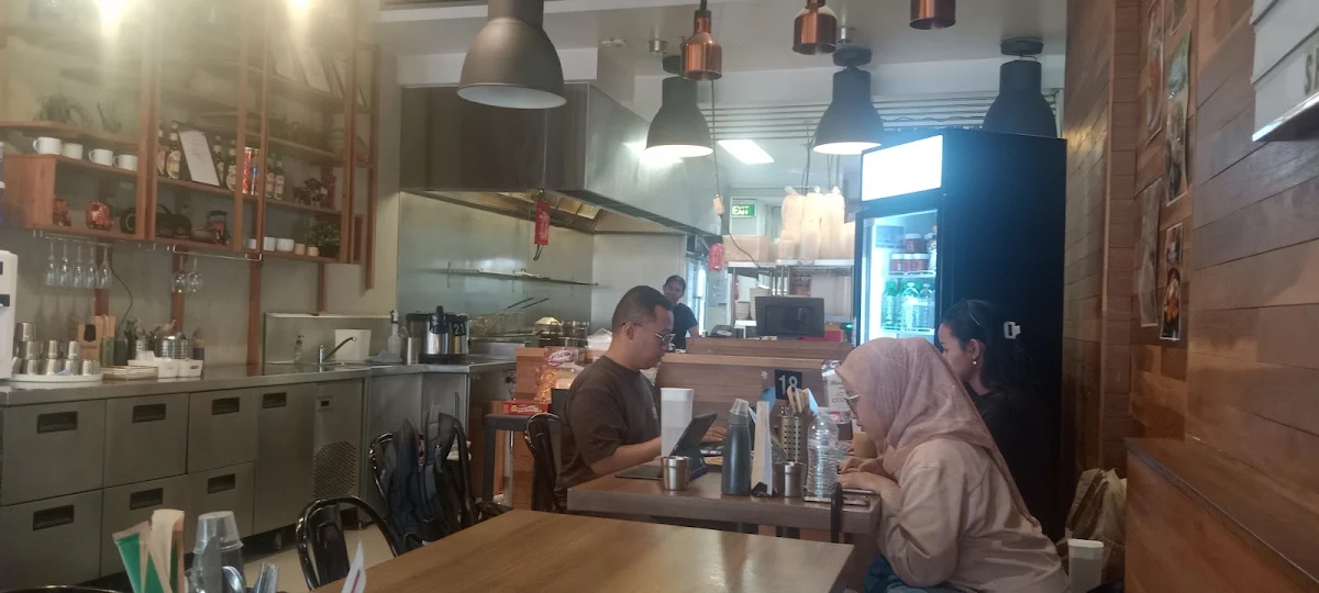 Vibe, Shalom St Lucia Indonesian Restaurant