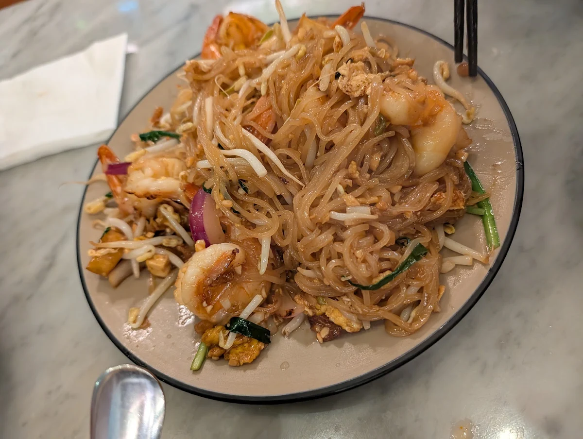Food & drink, Kinn Thai Highpoint