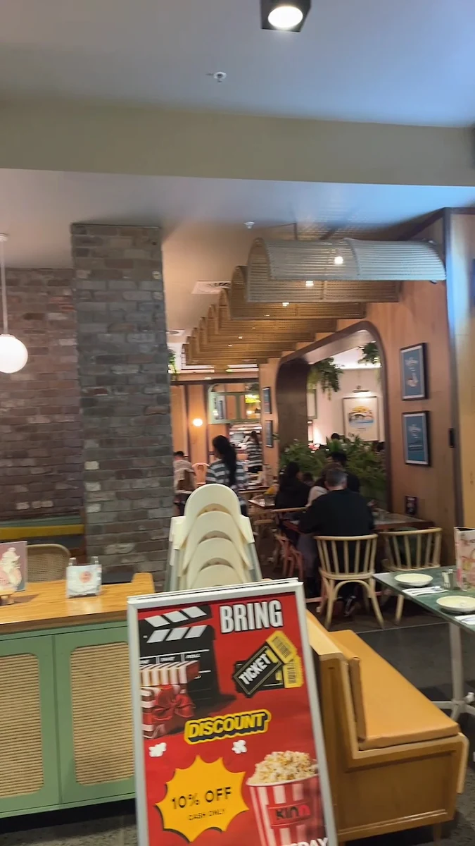 Vibe, Kinn Thai Highpoint