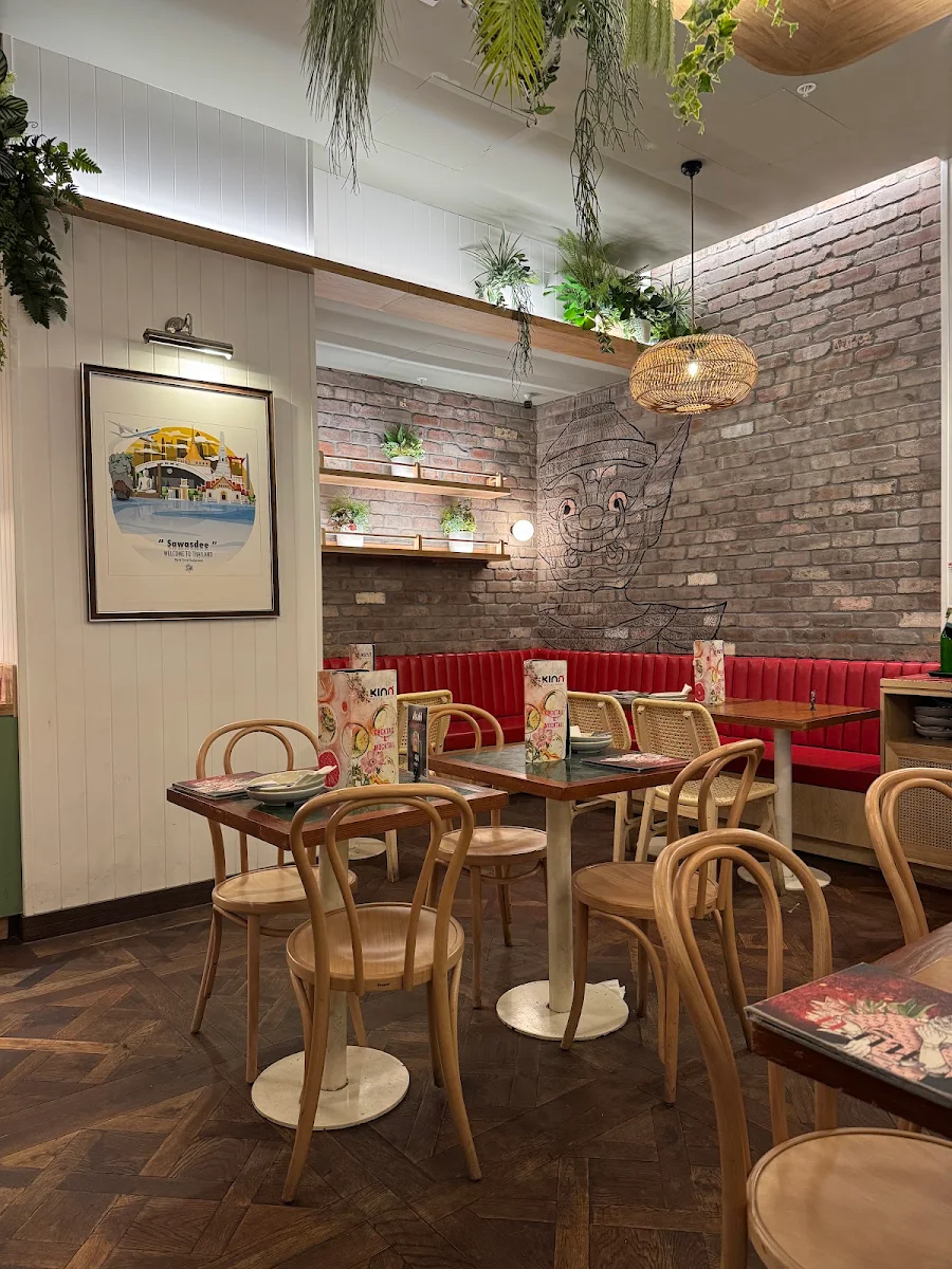 Vibe, Kinn Thai Highpoint