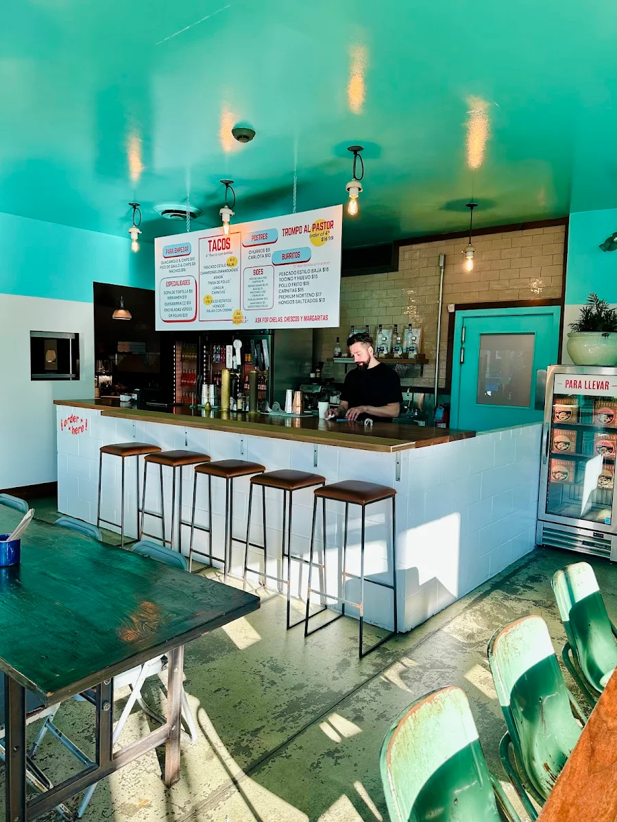 Vibe, COMEDOR By La Taqueria Pinche Taco Shop